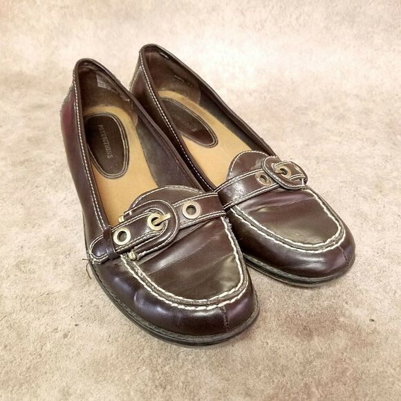 Predictions Womens 585591/10 Size 7 Brown Slip On Low Heel Loafers - Picture 1 of 10